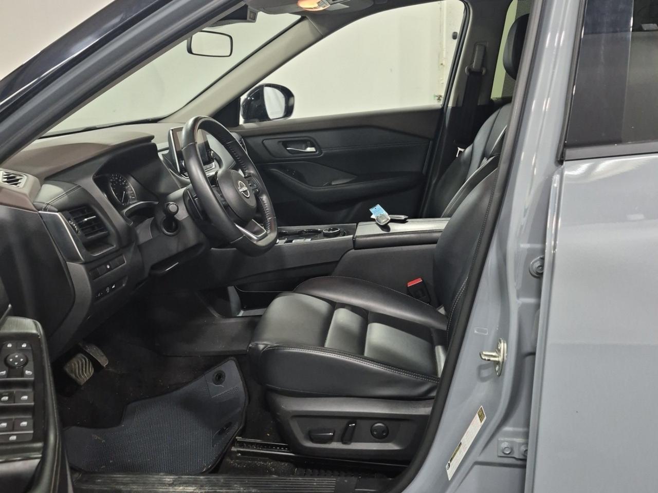 2023 Nissan Rogue SV Midnight Edition PANOROOF B.CAM LTHR NOACCIDENT Toronto ON