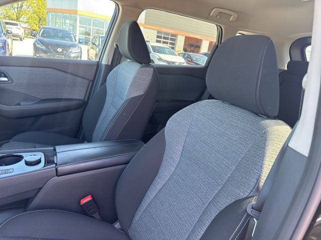 2023 Nissan Rogue SV Random Lake WI