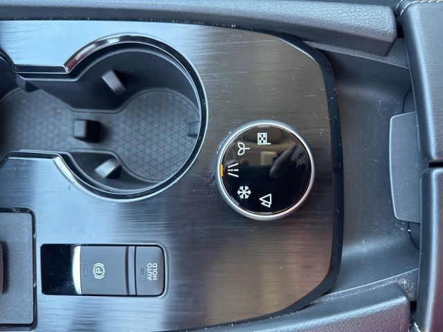 2023 Nissan Rogue SV Random Lake WI