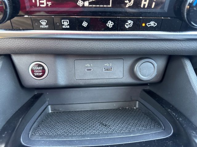 2023 Nissan Rogue SV Random Lake WI