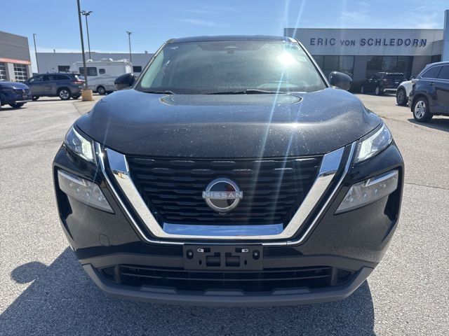 2023 Nissan Rogue SV Random Lake WI