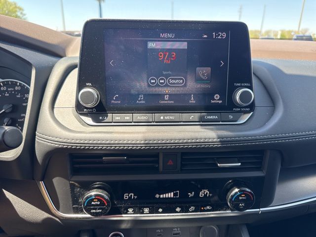 2023 Nissan Rogue SV Random Lake WI