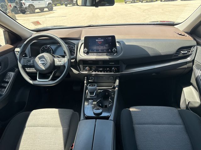 2023 Nissan Rogue SV Random Lake WI