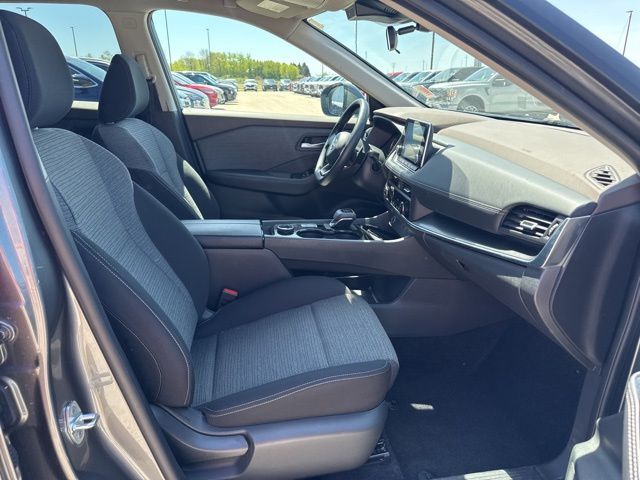 2023 Nissan Rogue SV Random Lake WI