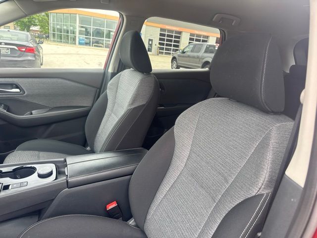 2023 Nissan Rogue SV Random Lake WI