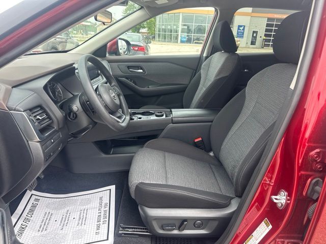 2023 Nissan Rogue SV Random Lake WI
