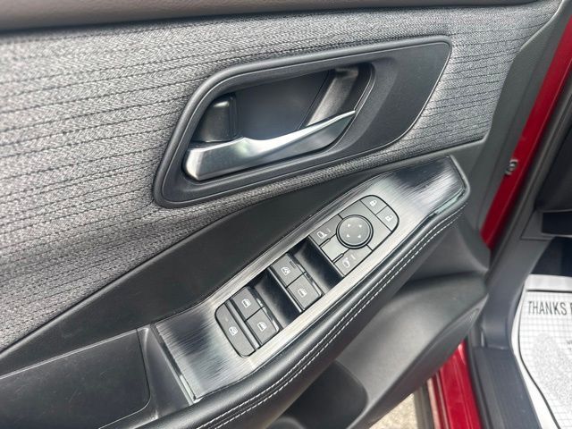 2023 Nissan Rogue SV Random Lake WI