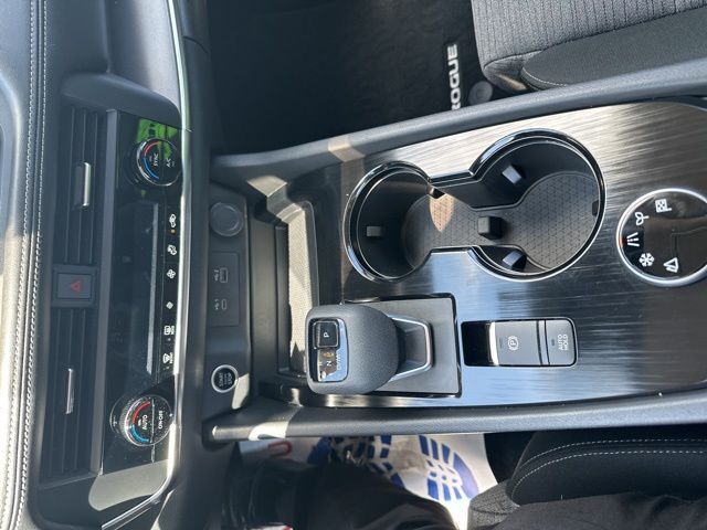 2023 Nissan Rogue SV Random Lake WI