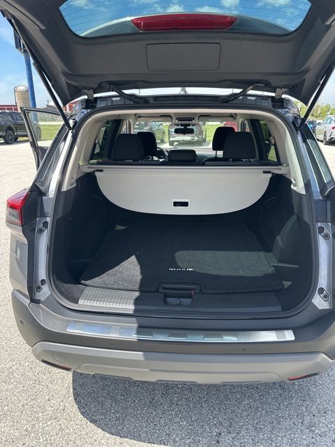 2023 Nissan Rogue SV Random Lake WI