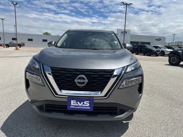 2023 Nissan Rogue SV Random Lake WI