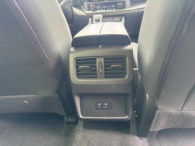 2023 Nissan Rogue SV Random Lake WI