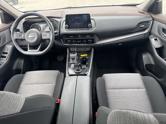 2023 Nissan Rogue SV Random Lake WI