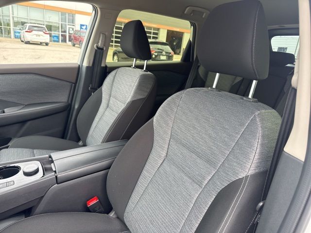 2023 Nissan Rogue SV Random Lake WI