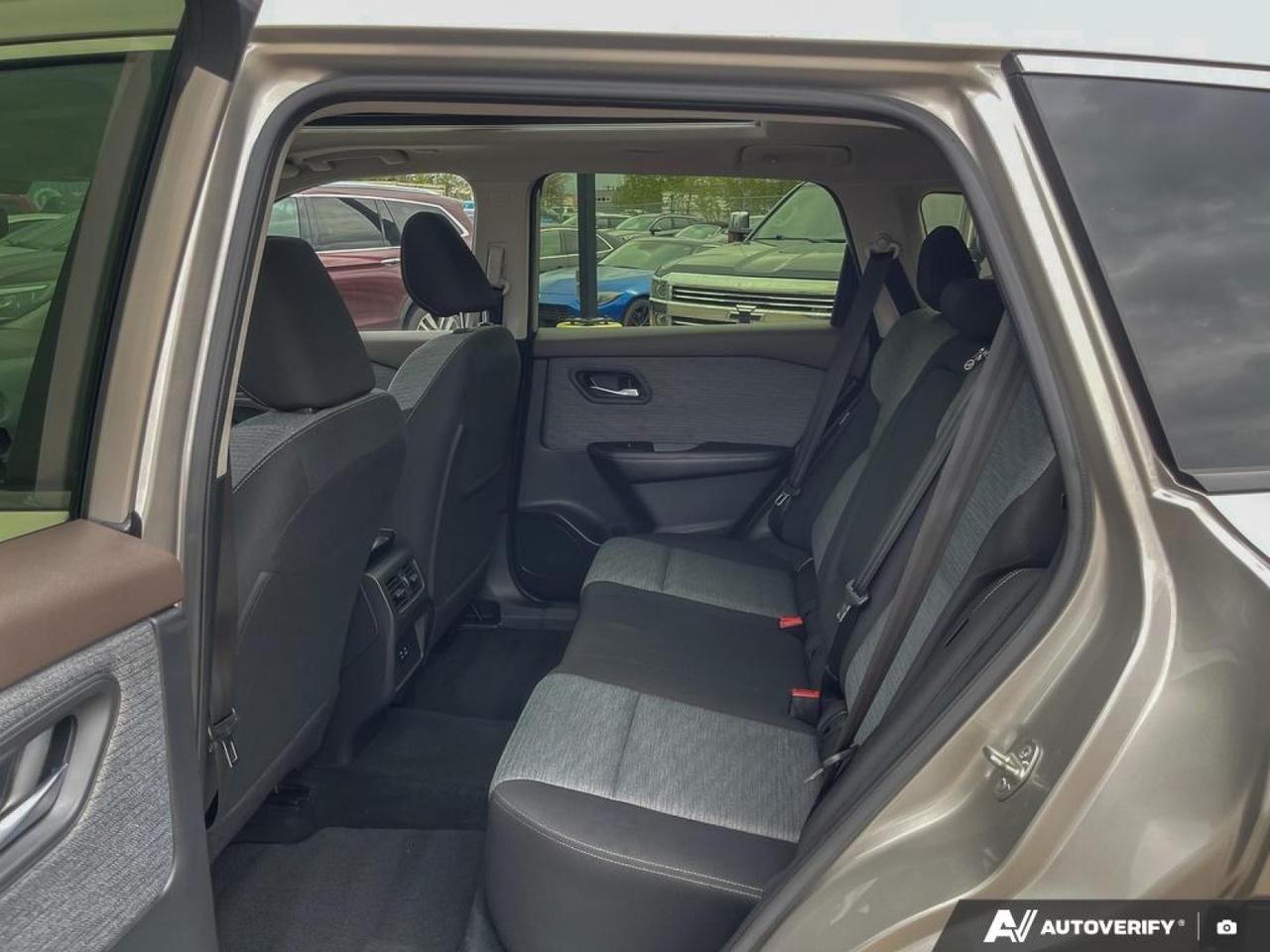 2023 Nissan Rogue SV Moonroof Edmonton AB