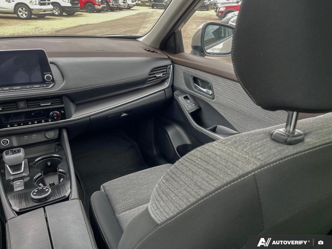 2023 Nissan Rogue SV Moonroof Edmonton AB