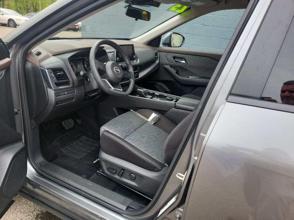 2023 Nissan Rogue SV Owego NY