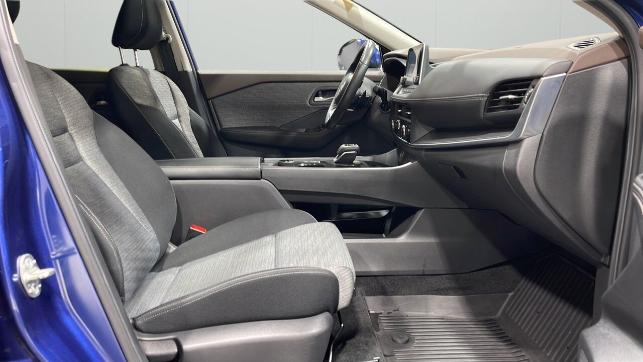 2023 Nissan Rogue SV Sherwood Park AB