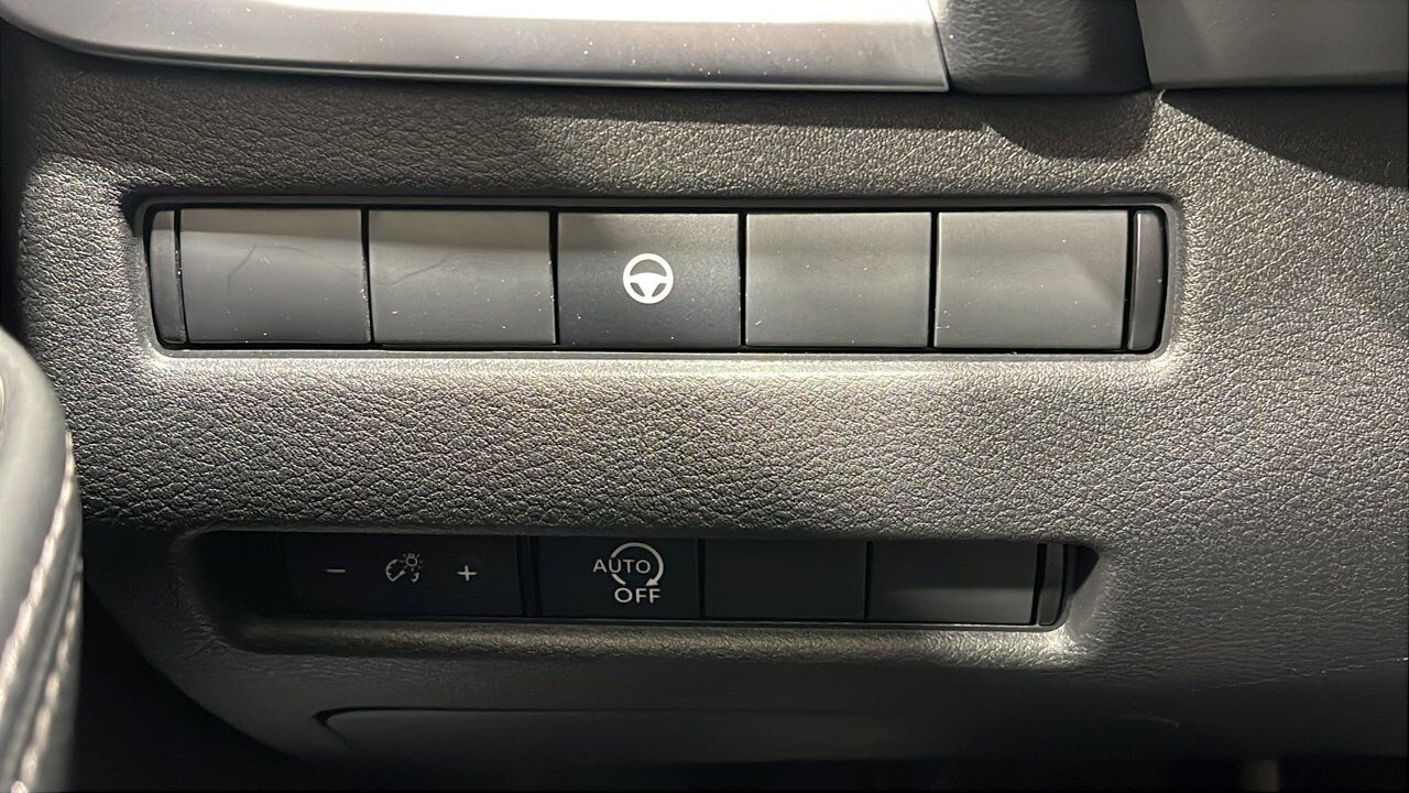 2023 Nissan Rogue SV Sherwood Park AB