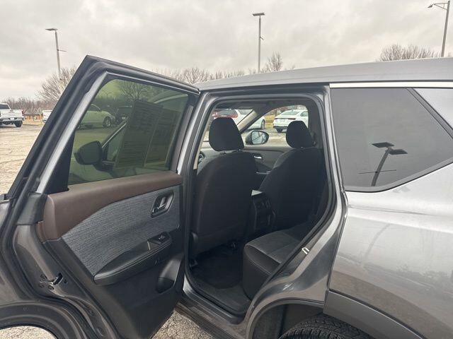 2023 Nissan Rogue SV Carbondale IL