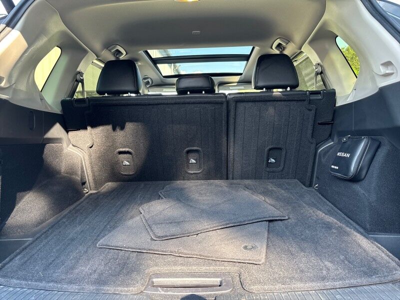 2023 Nissan Rogue SV w/PREMIUM PKG. MIDNIGHT EDITION. LTHR. PANO. Seffner FL