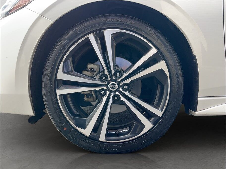 2023 Nissan Sentra SR Sedan 4D Port Orchard WA