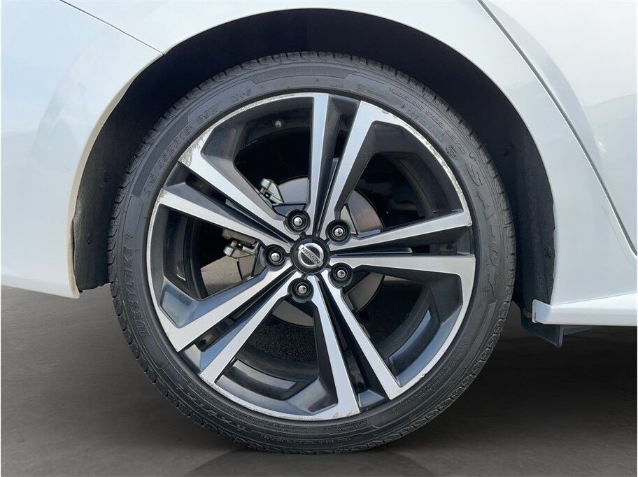 2023 Nissan Sentra SR Sedan 4D Port Orchard WA