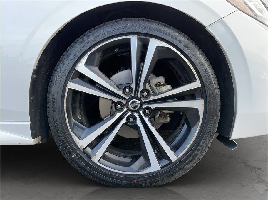 2023 Nissan Sentra SR Sedan 4D Port Orchard WA