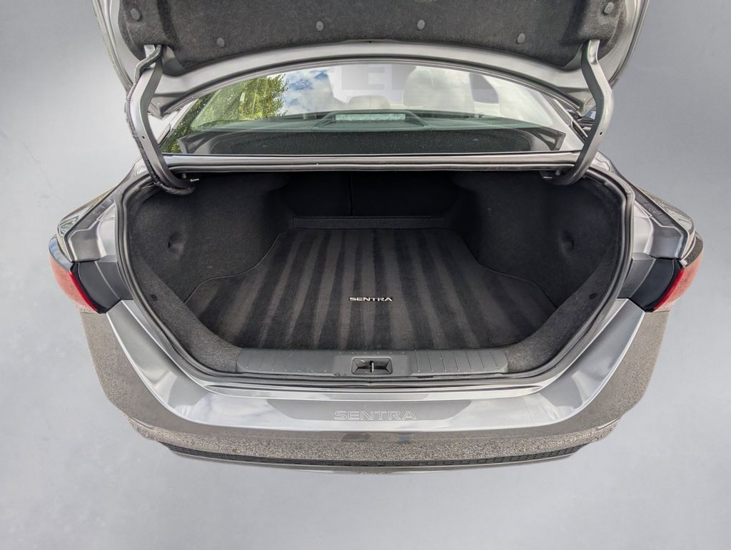 2023 Nissan Sentra SR Hunt Valley MD
