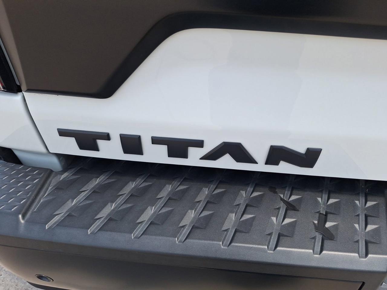 2023 Nissan Titan PRO-4X Hurst TX