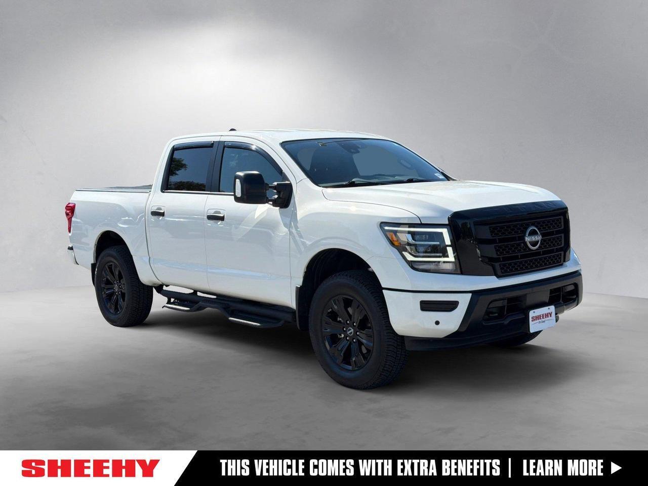 2023 Nissan Titan SV