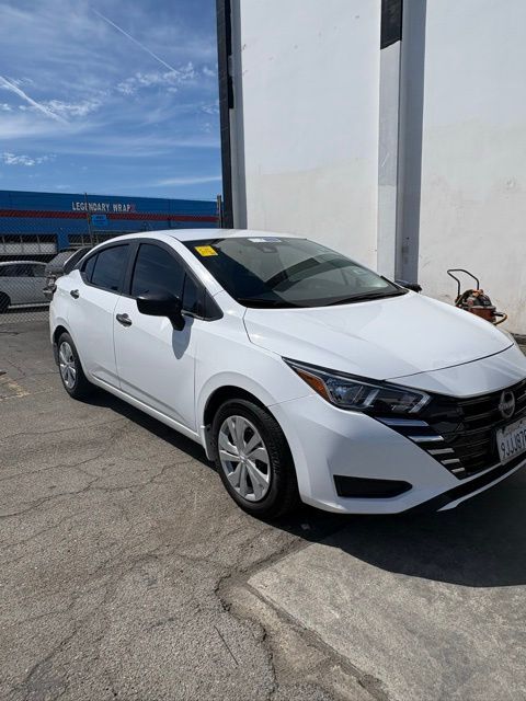 2023 Nissan Versa 1.6 S