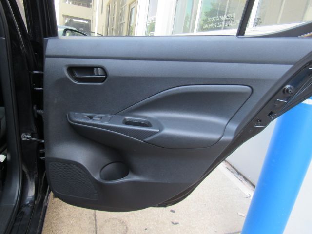 2023 Nissan Versa 1.6 S Xtronic CVT Plano TX