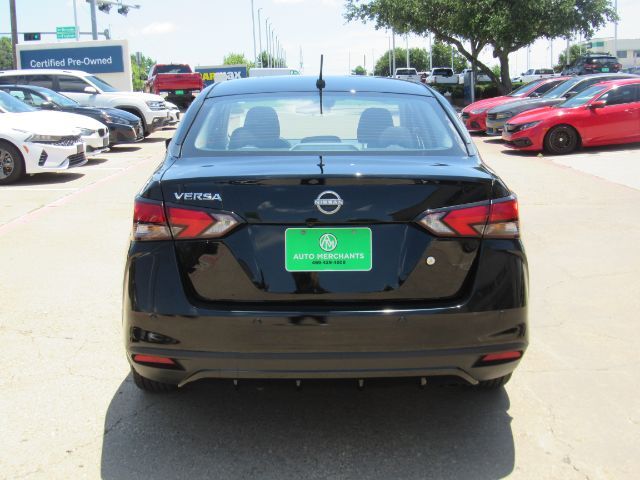 2023 Nissan Versa 1.6 S Xtronic CVT Plano TX