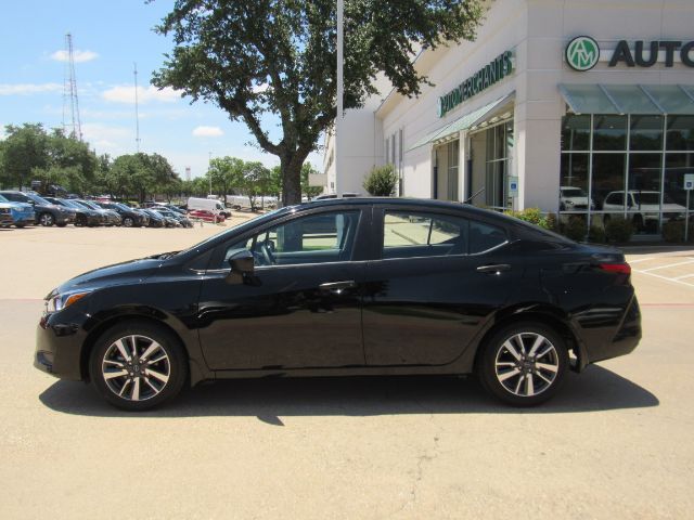2023 Nissan Versa 1.6 S Xtronic CVT Plano TX