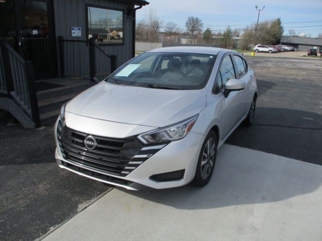 2023 Nissan Versa 1.6 SV Xtronic CVT Florence KY