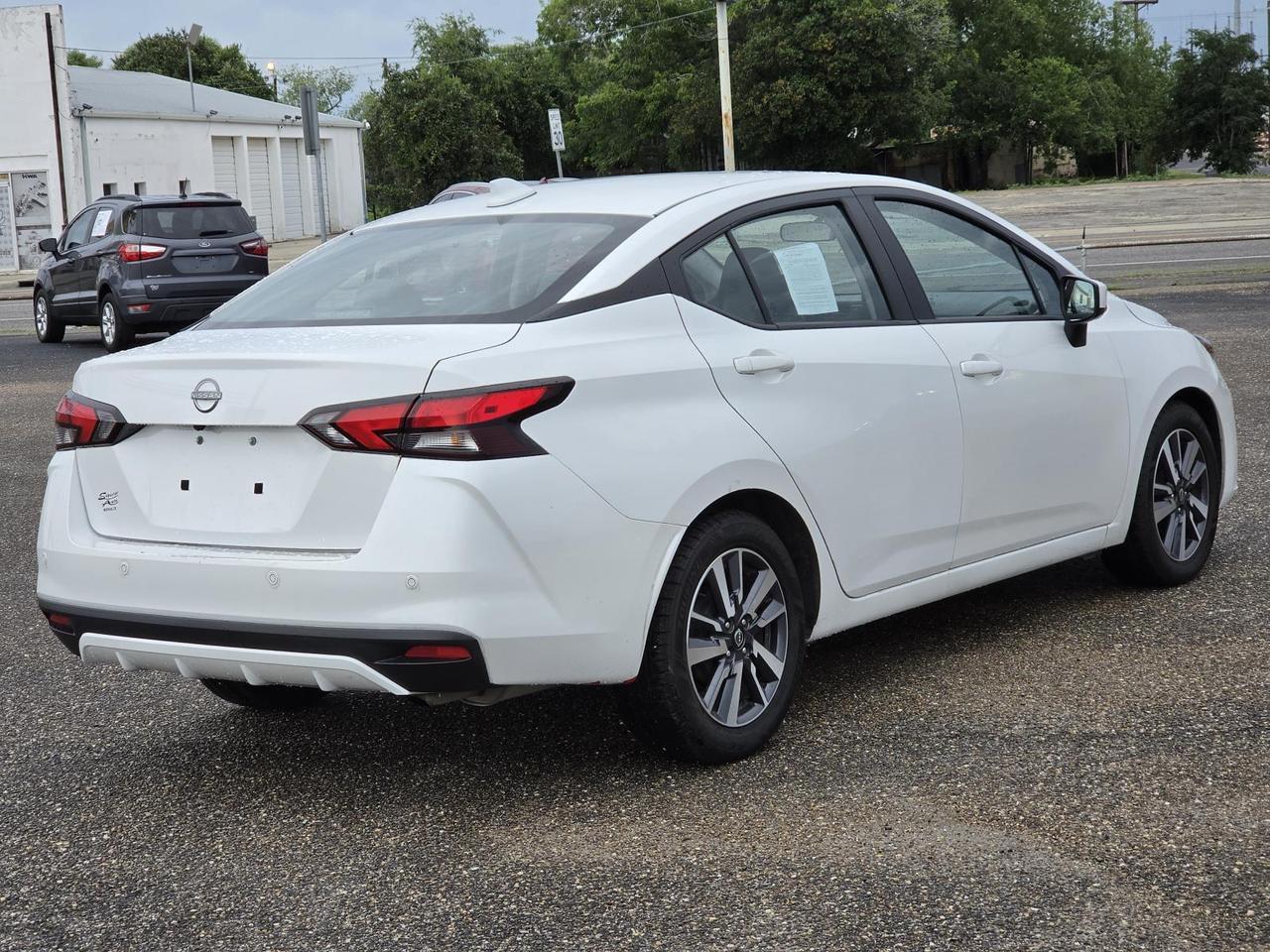 2023 Nissan Versa SV CVT