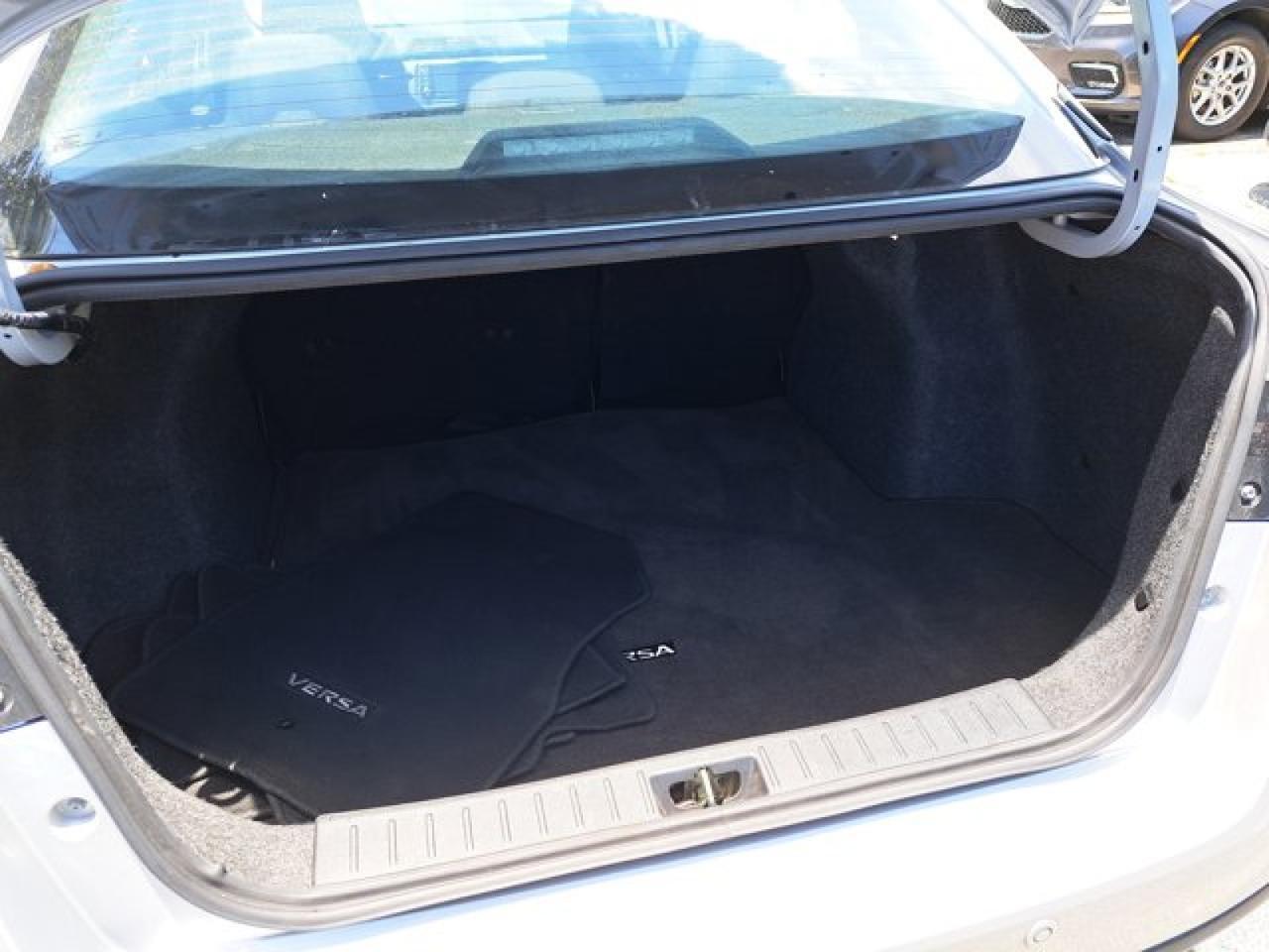 2023 Nissan Versa SV Miami FL