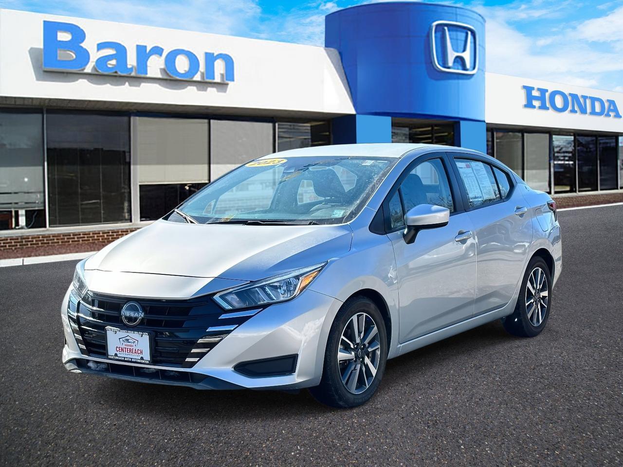 2023 Nissan Versa SV