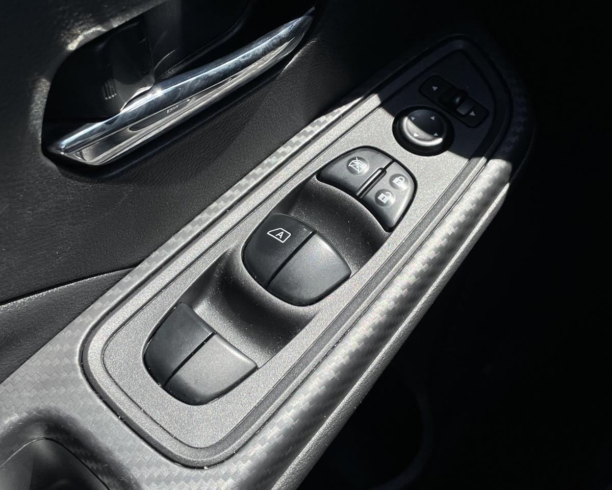2023 Nissan Versa SV Sedan 4D Port Orchard WA
