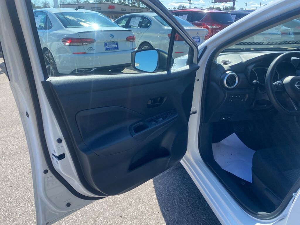 2023 Nissan Versa sv Wilmington NC