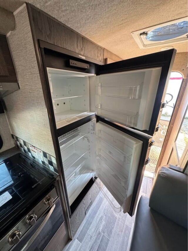 2023 No Make 9-6 sportsman WB Spokane Valley WA