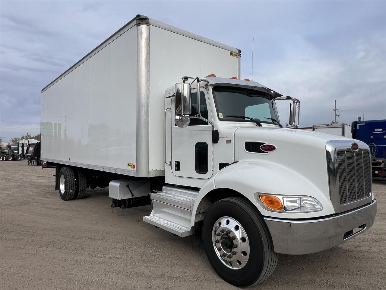 2023 Peterbilt 337 - image 9