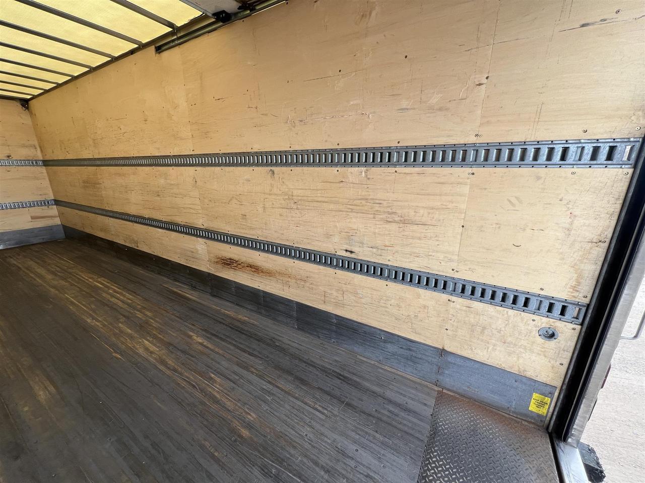 2023 Peterbilt 337 - image 6