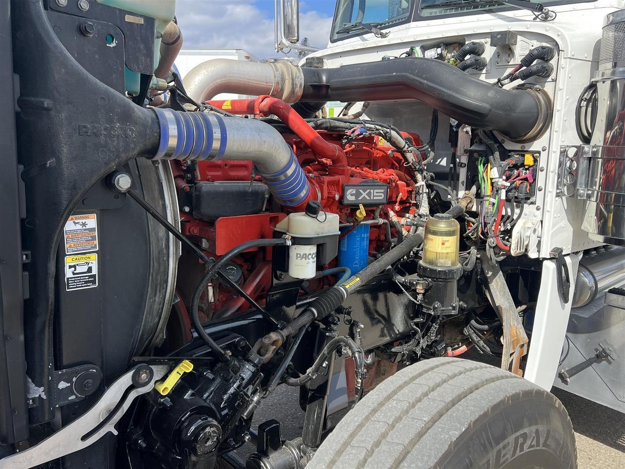 2023 Peterbilt 389 Rochester MN