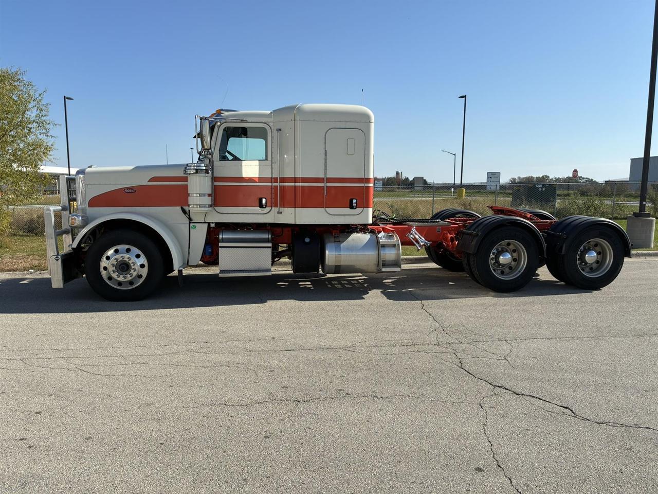 2023 Peterbilt 389 Sleeper