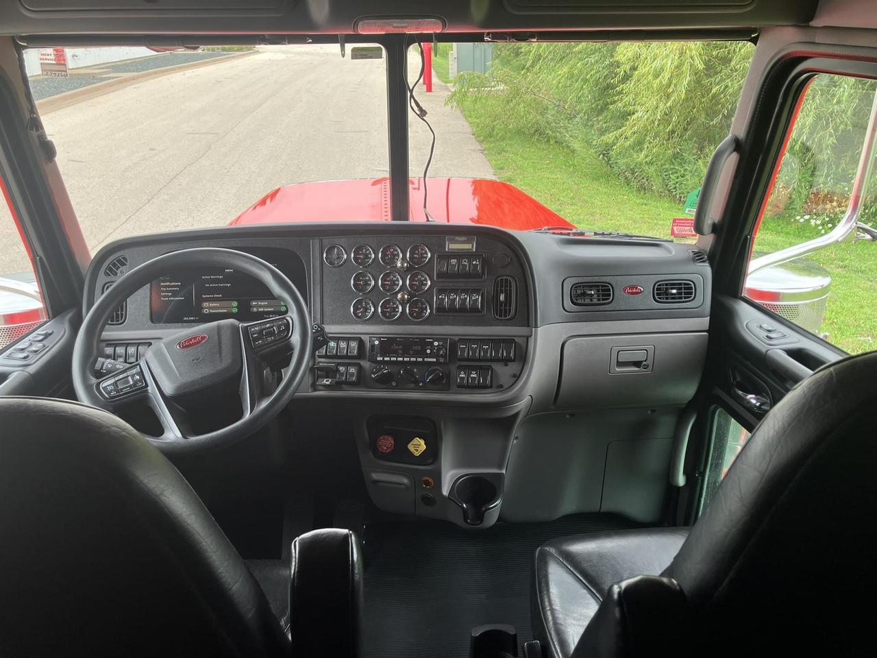 2023 Peterbilt 389 58" Mid Eau Claire WI