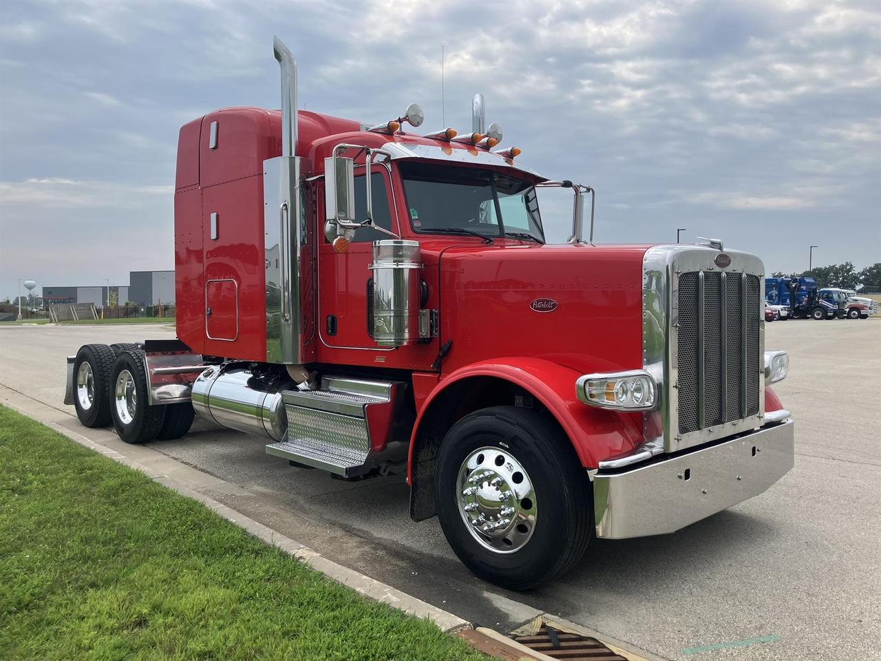 2023 Peterbilt 389 Sleeper