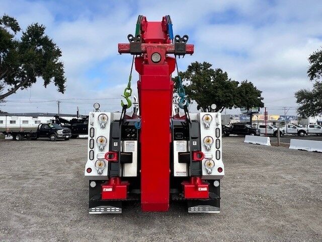 2023 Peterbilt 389 Jerr-Dan 60 Ton Independent Wrecker Truck Miami FL