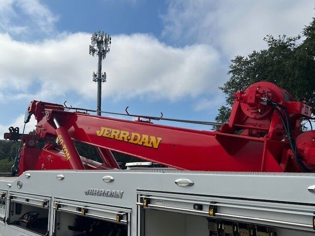 2023 Peterbilt 389 Jerr-Dan 60 Ton Independent Wrecker Truck Miami FL