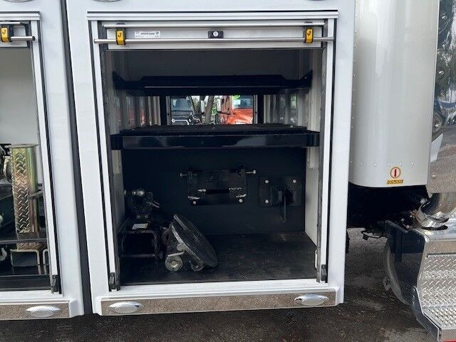 2023 Peterbilt 389 Jerr-Dan 60 Ton Independent Wrecker Truck Miami FL